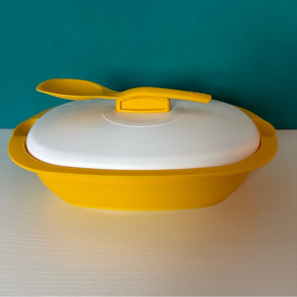 Tupperware Everyday Essentials Rice Server Ladle 7.5 cup 1.8L Yellow With White